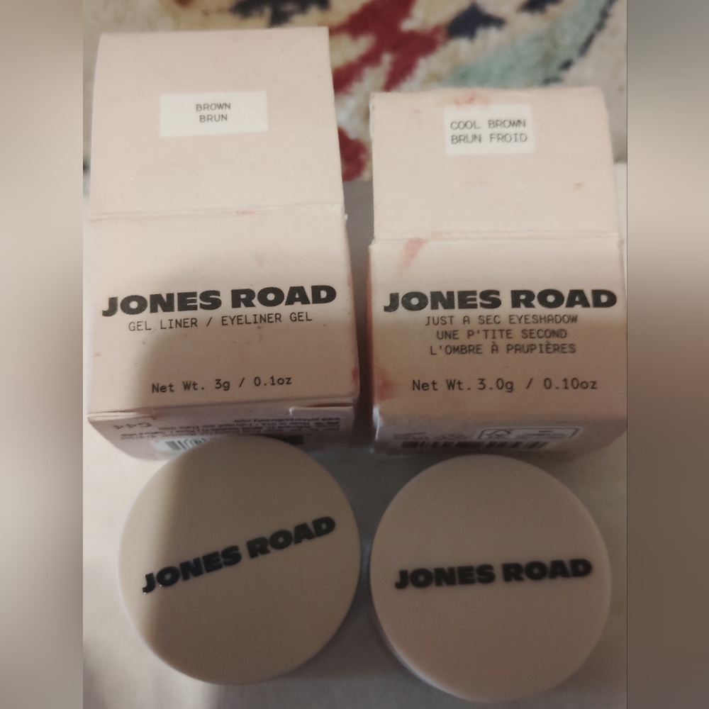 Jones Road Brown and Cool Brown Eye Duo